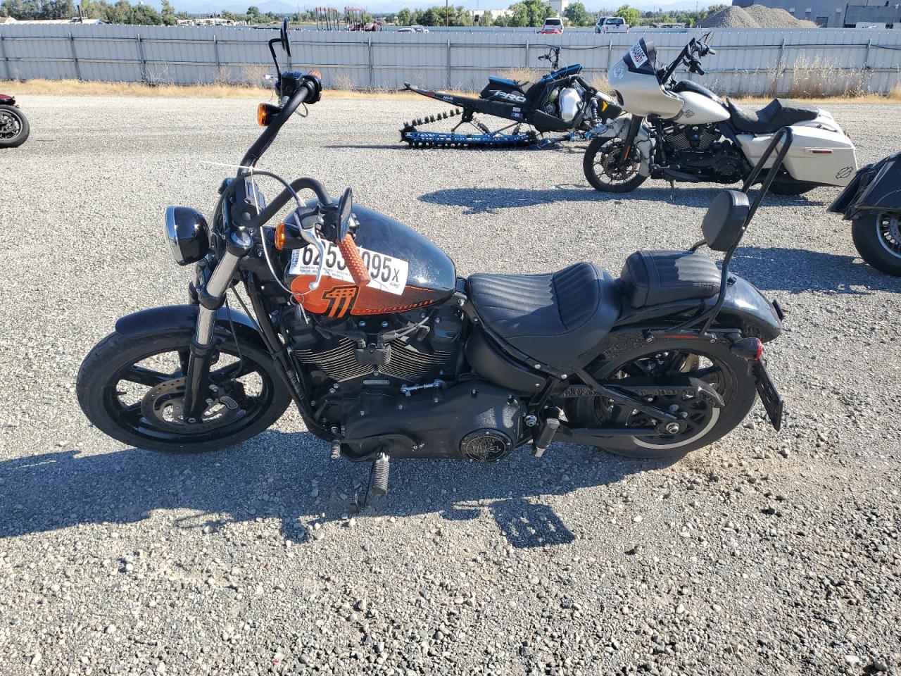 HARLEY-DAVIDSON FXBBS 2022 VIN 1HD1YYK23NB048516 zdjęcie 3