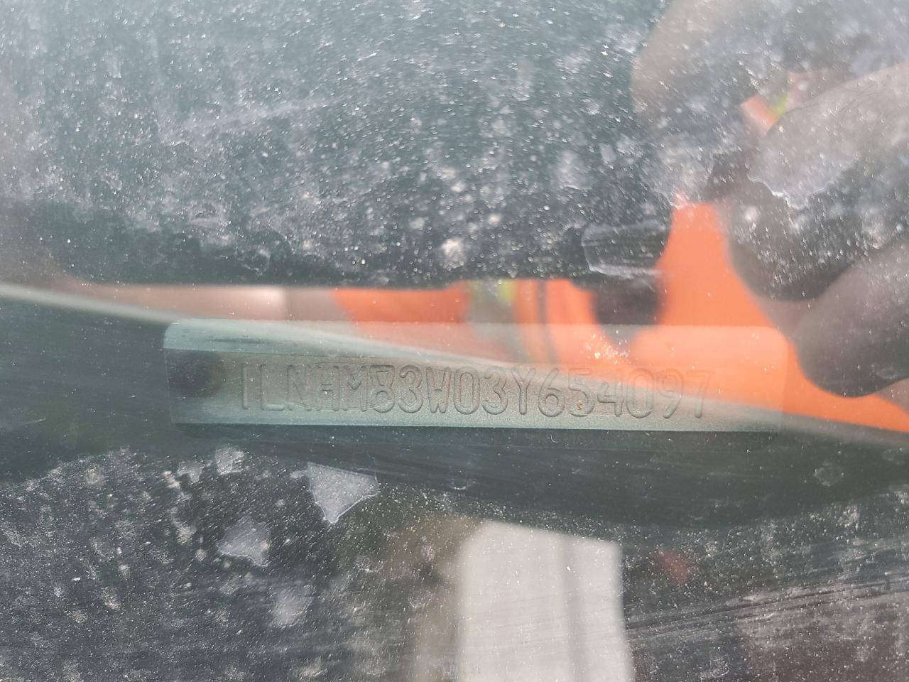 2003 Lincoln Town Car Cartier VIN: 1LNHM83W03Y654097 Lot: 61577105