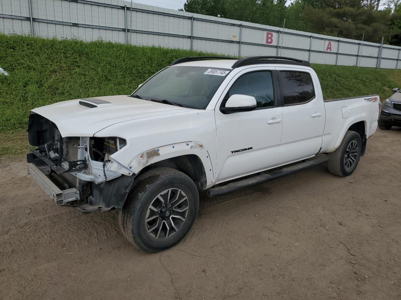 Davison, MI에서 판매 중인 2022 Toyota Tacoma Double Cab - Front End