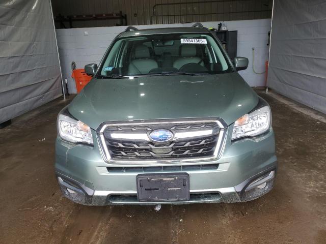  SUBARU FORESTER 2018 Зеленый