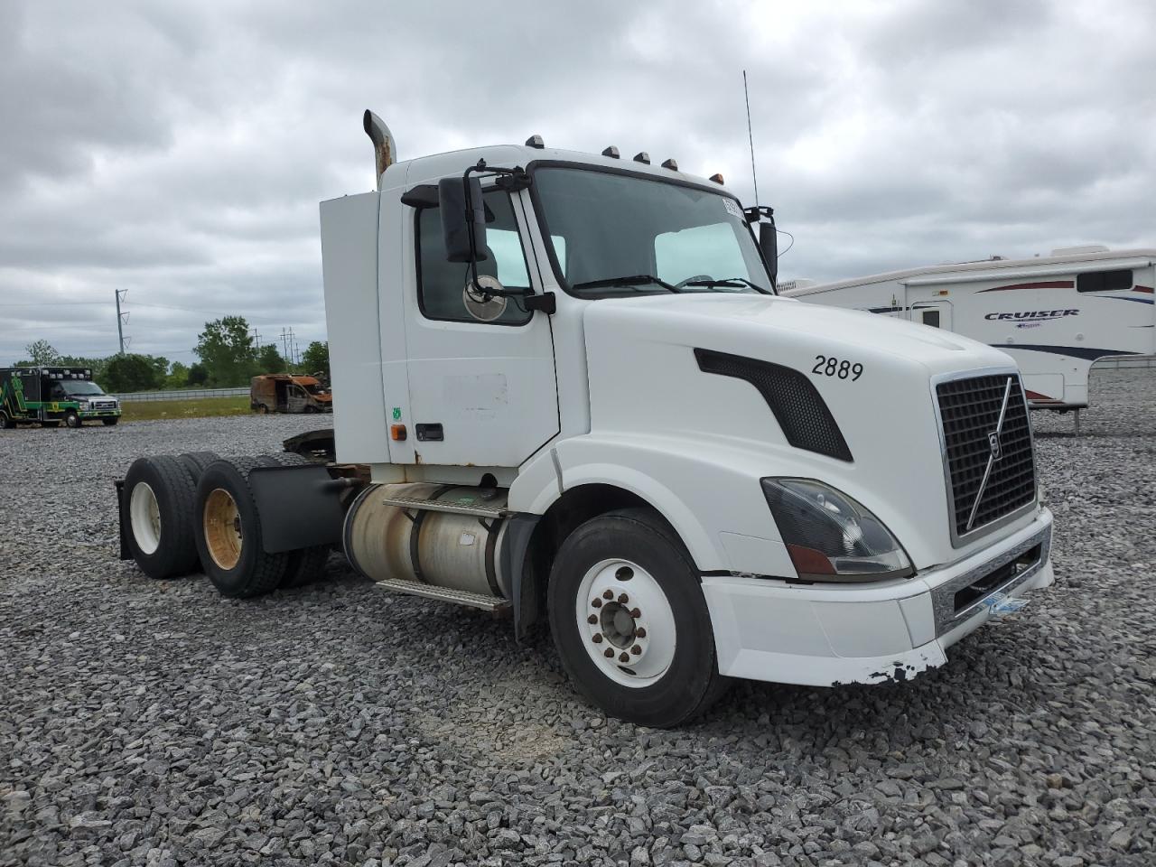 2007 Volvo Vnl Semi Truck للبيع في Angola، NY - Normal Wear