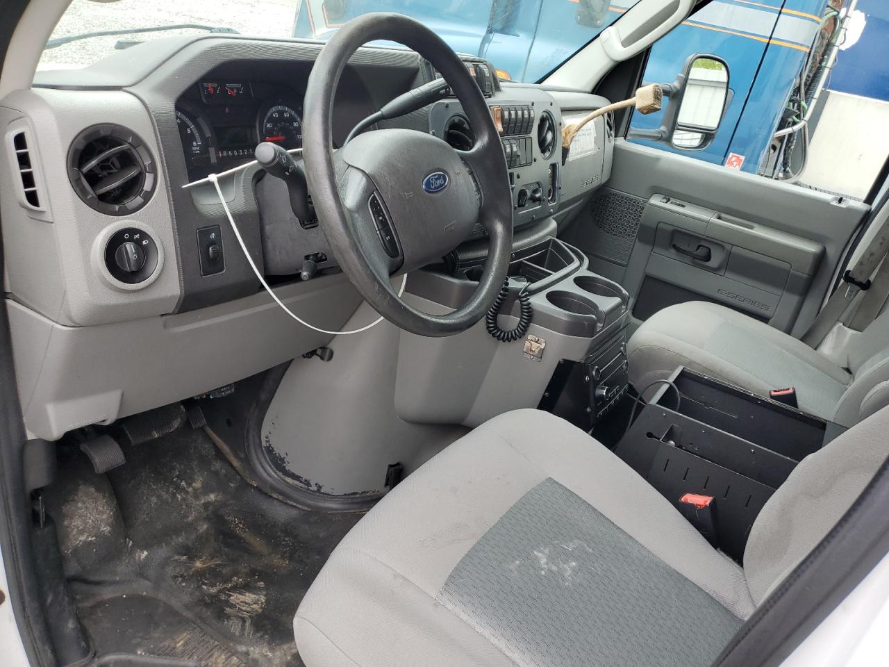 2015 Ford Econoline E350 Super Duty Cutaway Van VIN: 1FDWE3FSXFDA07752 Lot: 62582675