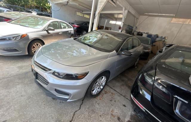  CHEVROLET MALIBU 2018 Srebrny