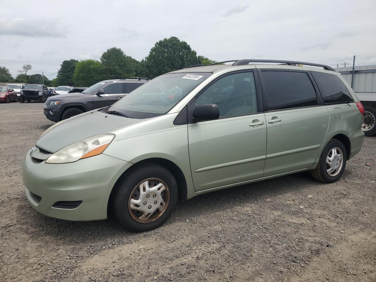 2010 Toyota Sienna Ce for Sale in Mocksville, NC - Minor Dent/Scratches