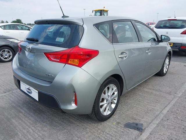 2013 TOYOTA AURIS ICON