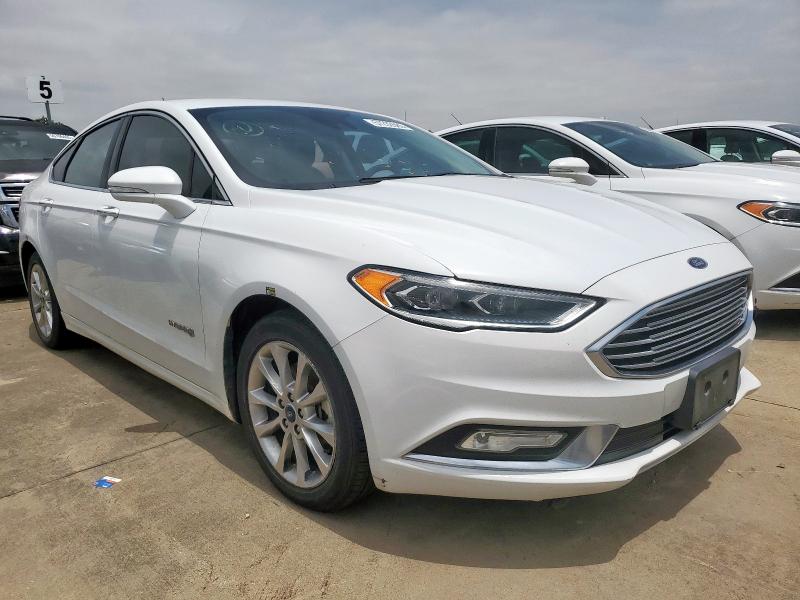 Седани FORD FUSION 2017 Білий