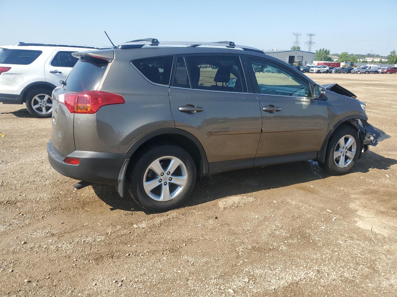 TOYOTA RAV4 2014 VIN JTMRFREV2ED067908 photo 3