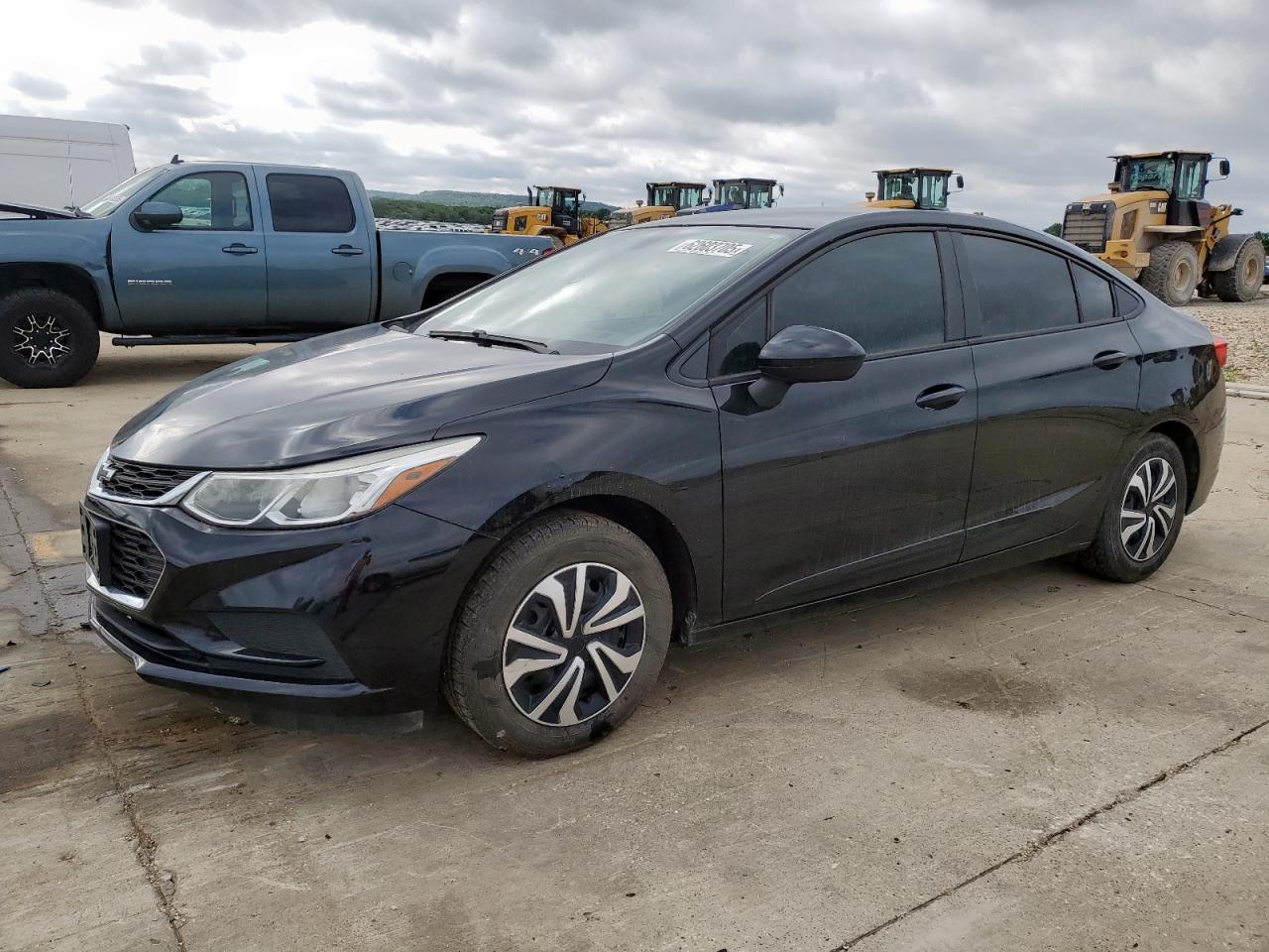 CHEVROLET CRUZE 2018 1G1BC5SM1J7125491