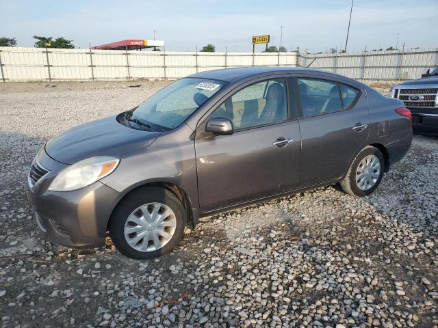 2012 Nissan Versa S  