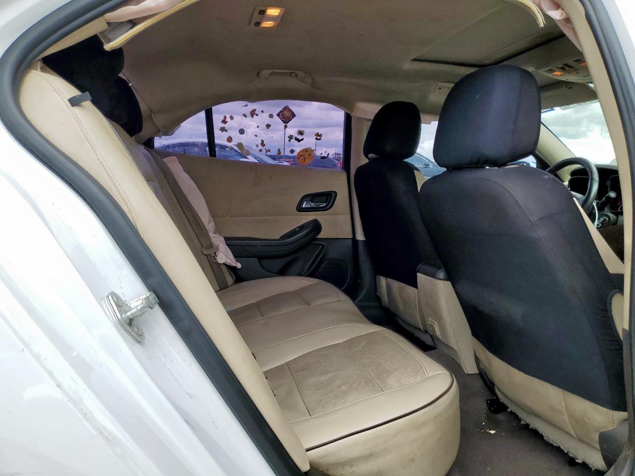 CHEVROLET MALIBU 2015 VIN 1G11E5SX2FF189391 zdjęcie 10