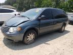 2005 Chrysler Town & Country Limited zu verkaufen in Seaford, DE - Front End