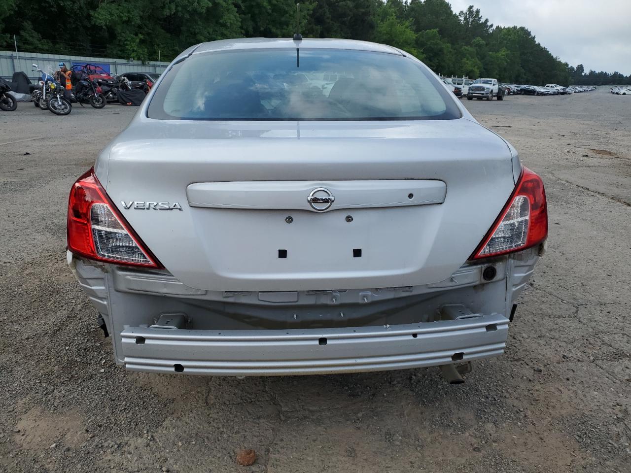 2018 Nissan Versa S VIN: 3N1CN7AP2JL804133 Lot: 61599785