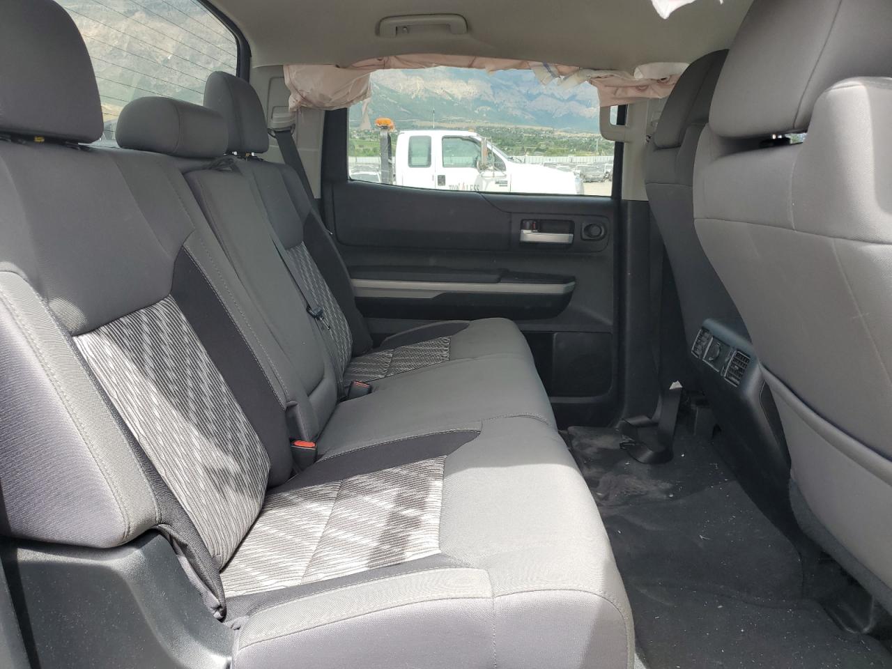 2019 Toyota Tundra Crewmax Sr5 VIN: 5TFDW5F16KX811793 Lot: 60974705