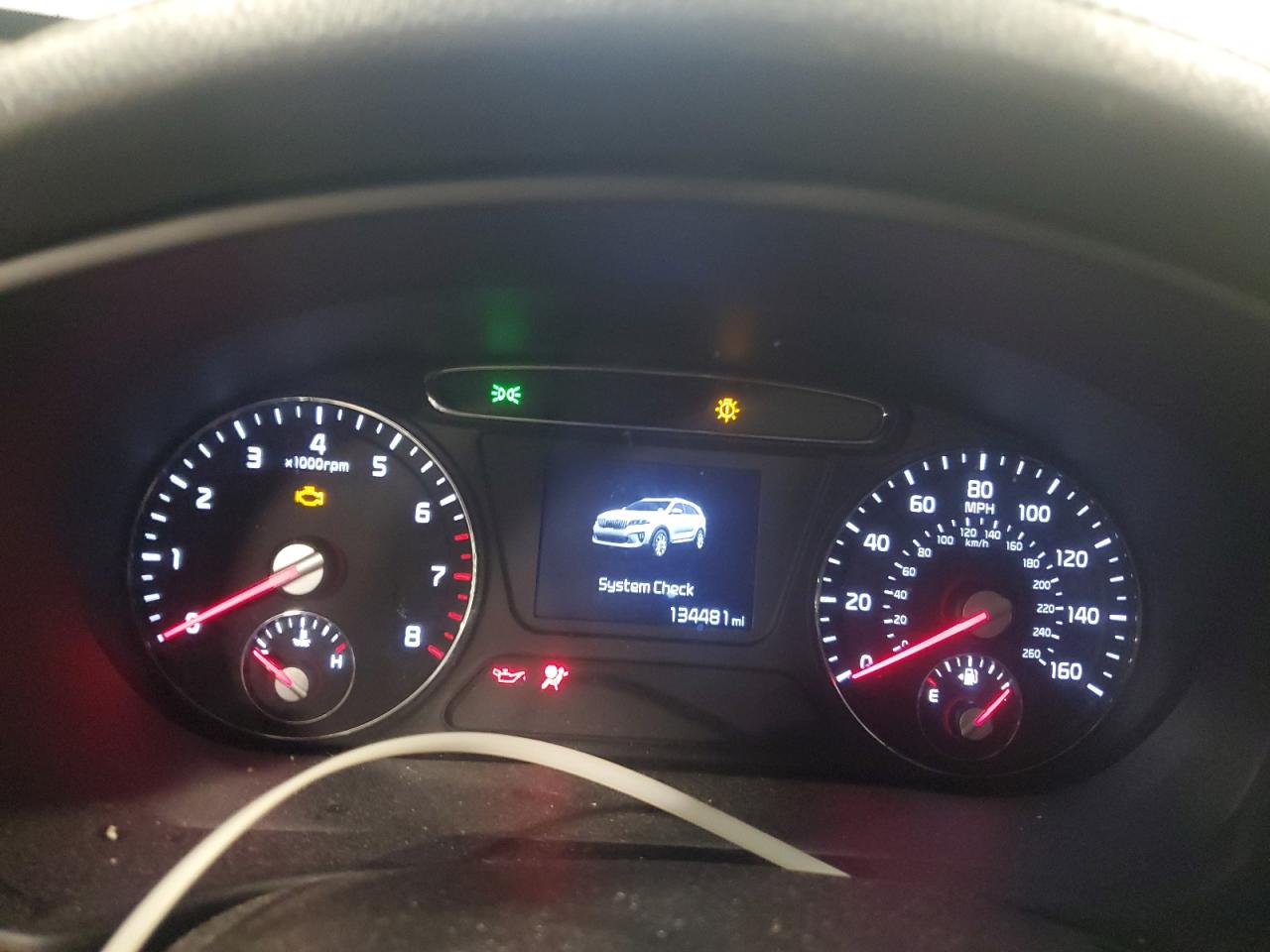 KIA SORENTO 2019 VIN 5XYPG4A31KG540349 photo 9