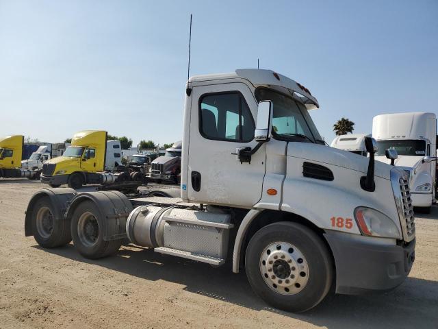 2016 Freightliner Cascadia 113