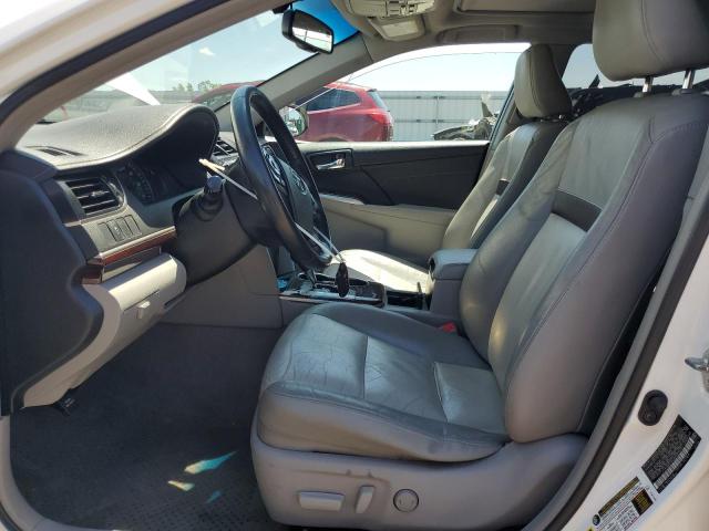  TOYOTA CAMRY 2013 Biały