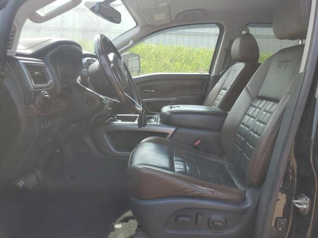  NISSAN TITAN 2018 Черный
