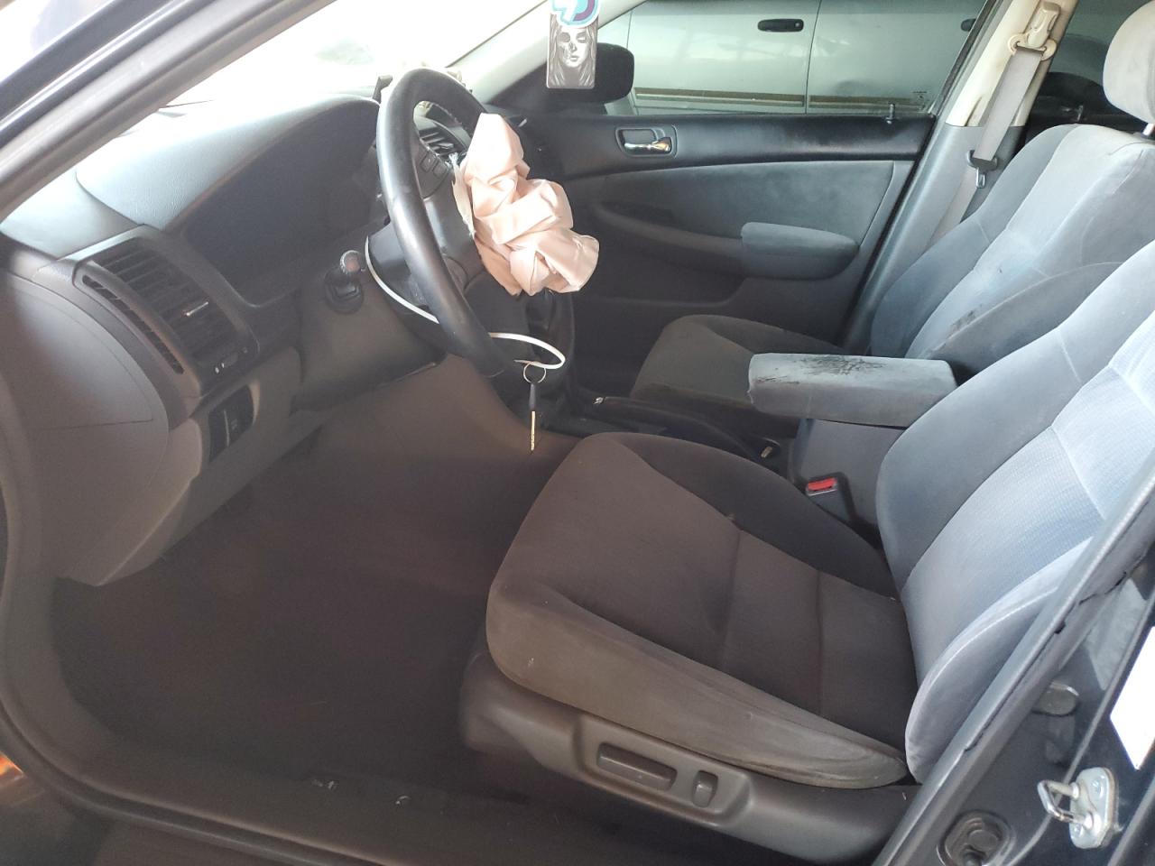 2005 Honda Accord Lx VIN: 1HGCM66385A079751 Lot: 62747285