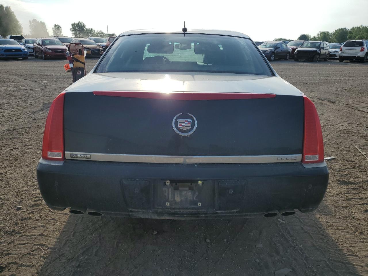 2006 Cadillac Dts VIN: 1G6KD57YX6U133164 Lot: 61044425