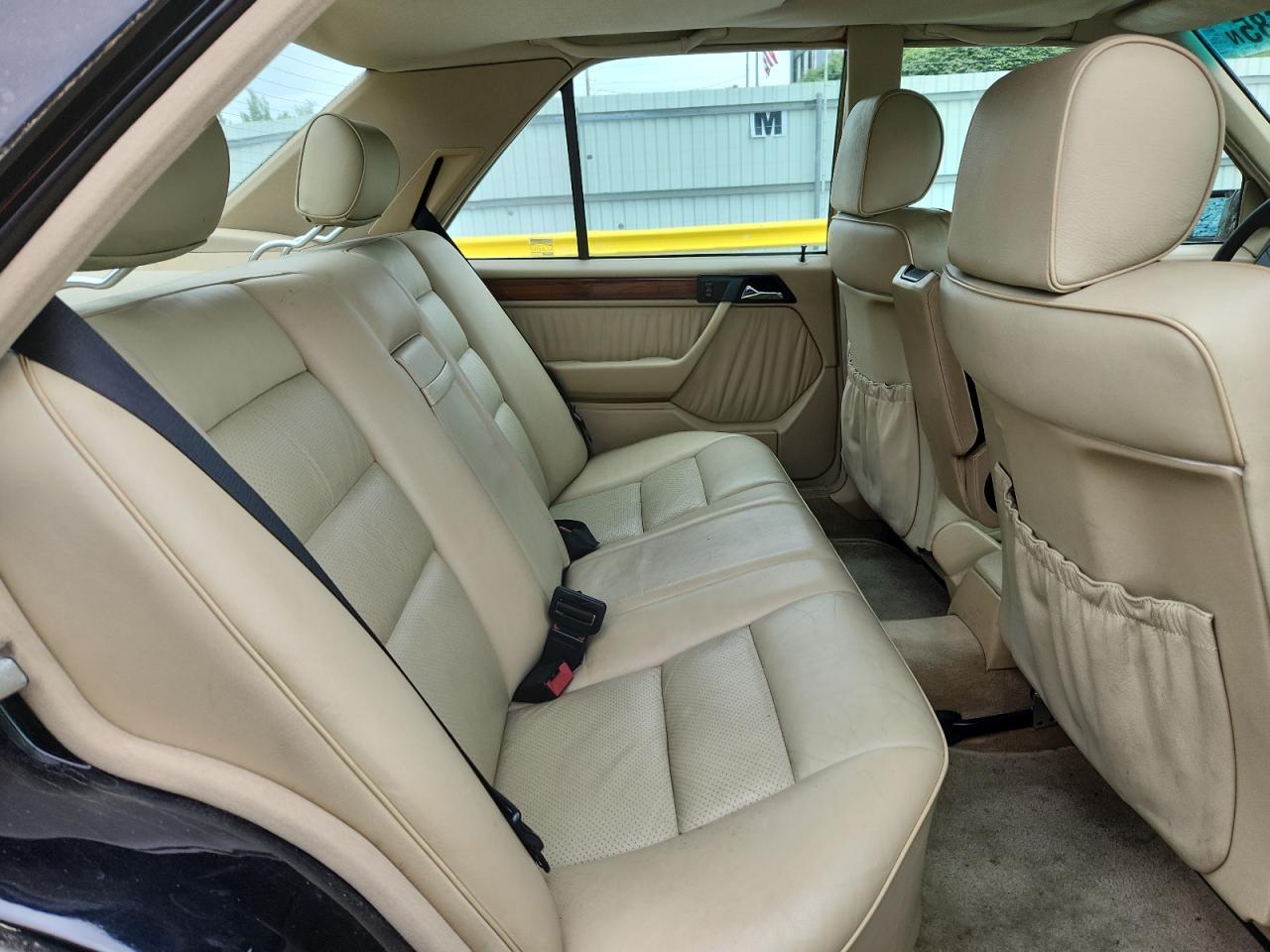 MERCEDES-BENZ 300-CLASS 1993 VIN WDBEA32E1PB878790 фото 10