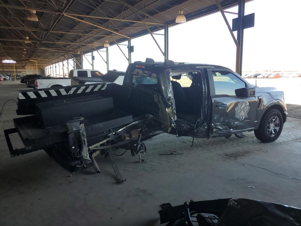 FORD F150 2023 VIN 1FTFW1P82PKD68012 photo 3
