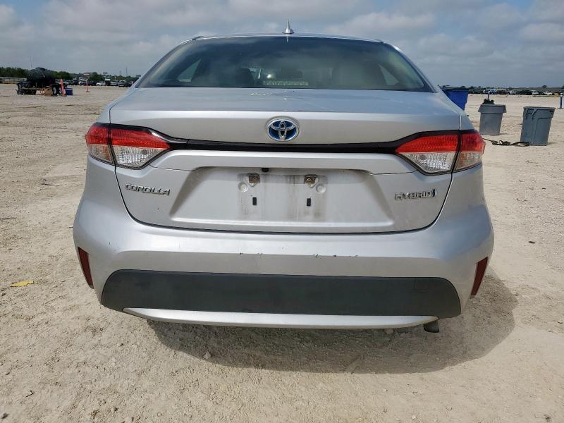  TOYOTA COROLLA 2022 Серебристый