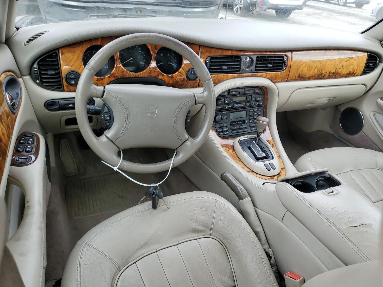 1998 Jaguar Xj8 VIN: SAJHX1240WC832788 Lot: 61876955