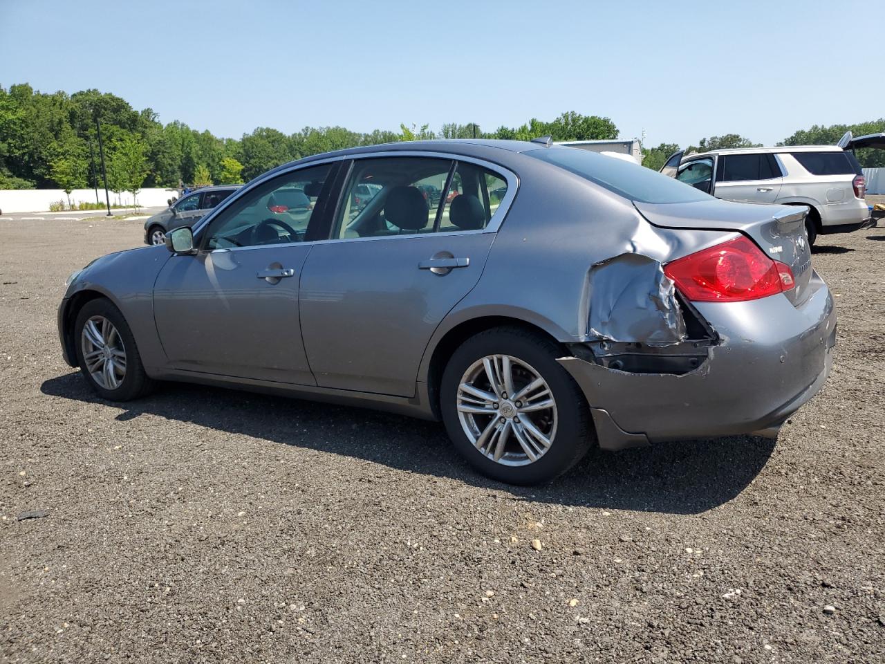 INFINITI G37 2011 VIN JN1CV6AR9BM403939 photo 2