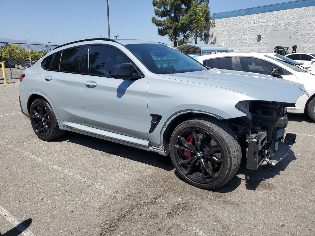 BMW X4 M 2022 VIN 5YM23EC06N9J63111 фото 4