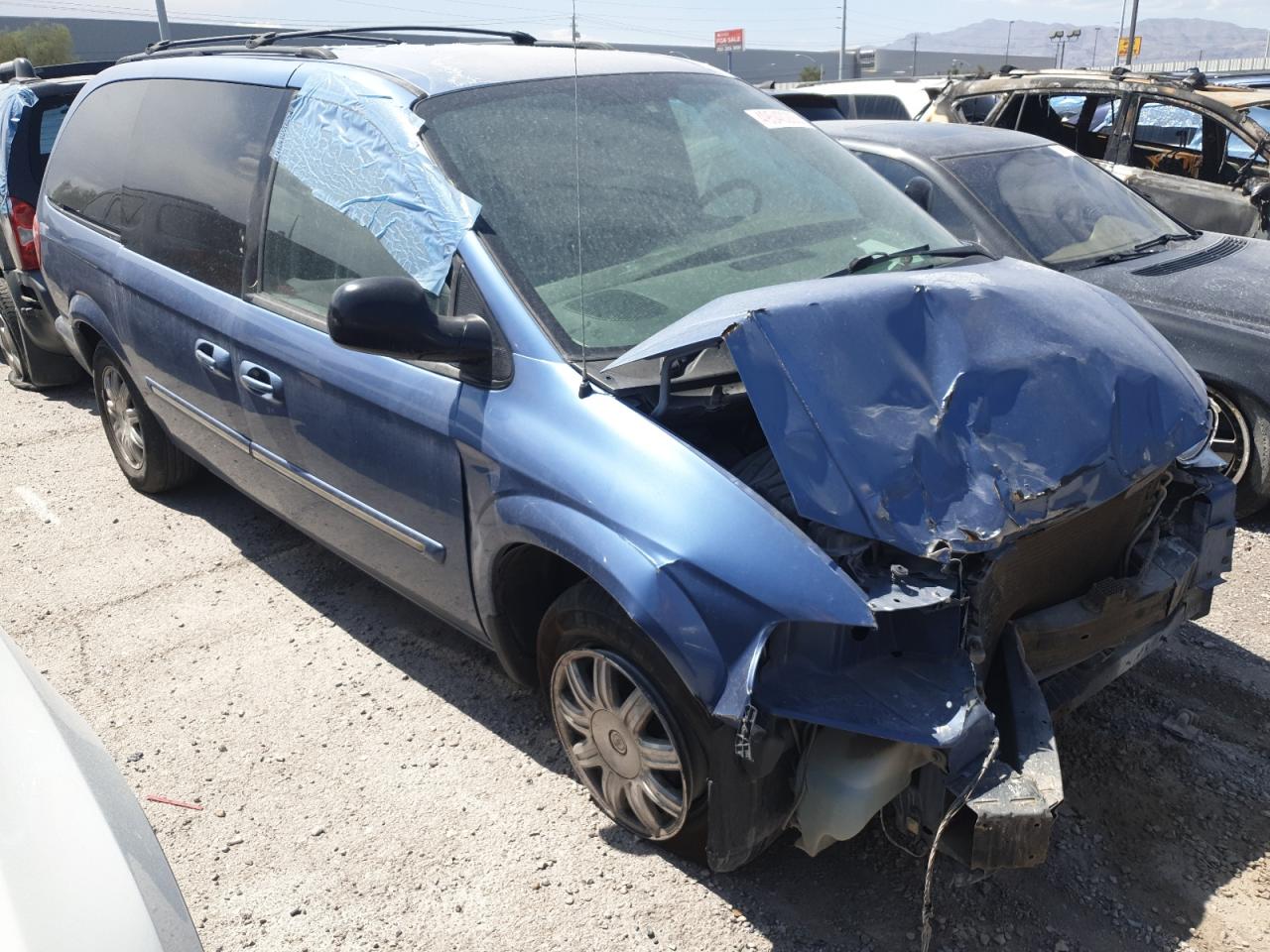 2007 Chrysler Town & Country - Image 4