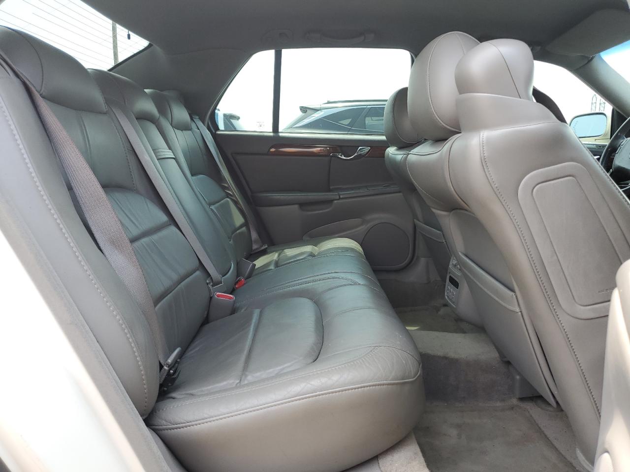 2005 Cadillac Deville VIN: 1G6KD54Y45U111017 Lot: 60861455