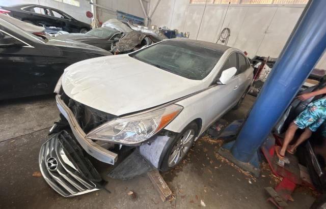 Sedans HYUNDAI AZERA 2013 Biały