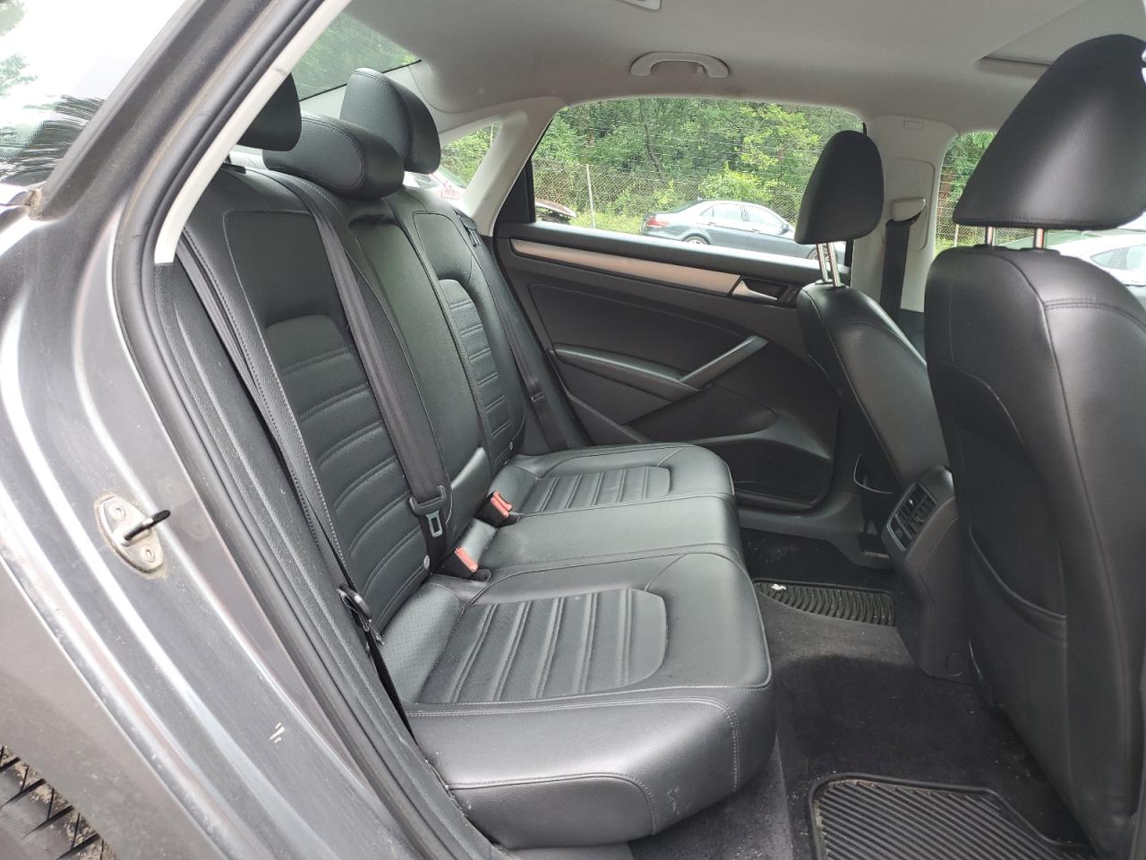 2015 Volkswagen Passat Se VIN: 1VWBT7A3XFC008550 Lot: 61328435