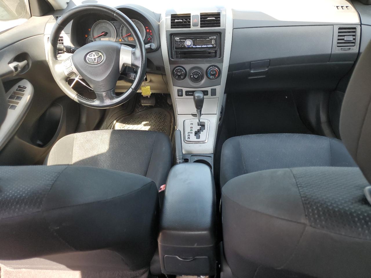 TOYOTA COROLLA 2010 VIN 2T1BU4EE5AC242671 фото 8