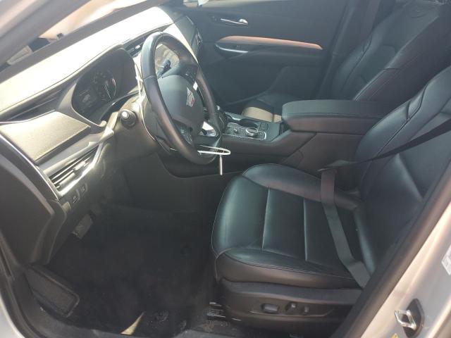  CADILLAC XT4 2019 Srebrny