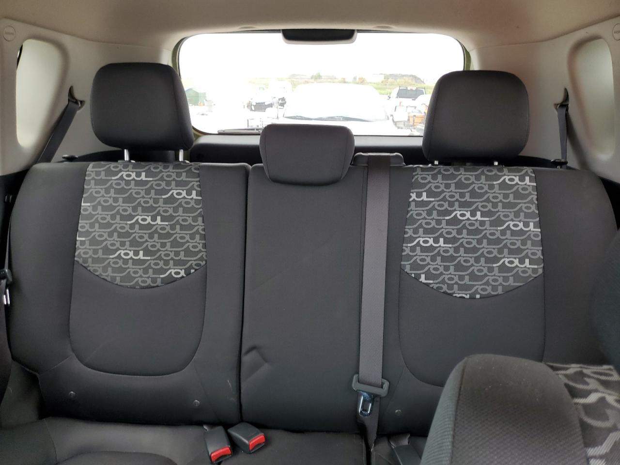 2011 Kia Soul + VIN: KNDJT2A20B7220630 Lot: 62876245