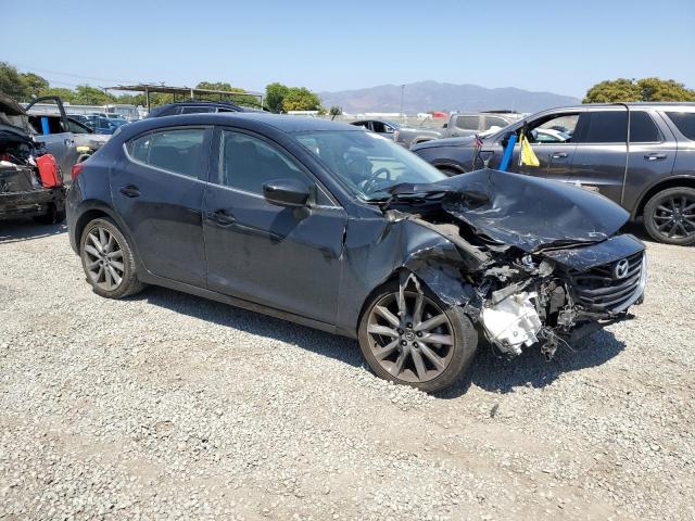 MAZDA 3 2018 Черный