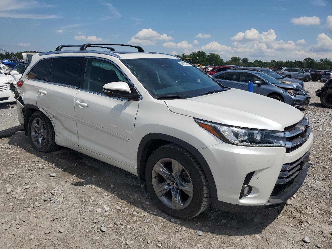 TOYOTA HIGHLANDER 2018 VIN 5TDDZRFH5JS887392 zdjęcie 4