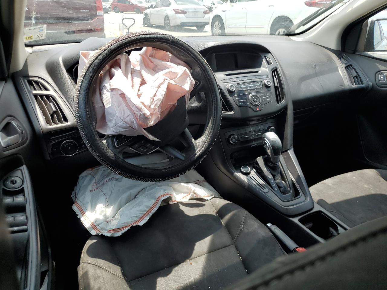 2016 Ford Focus Se VIN: 1FADP3K23GL351951 Lot: 96462755