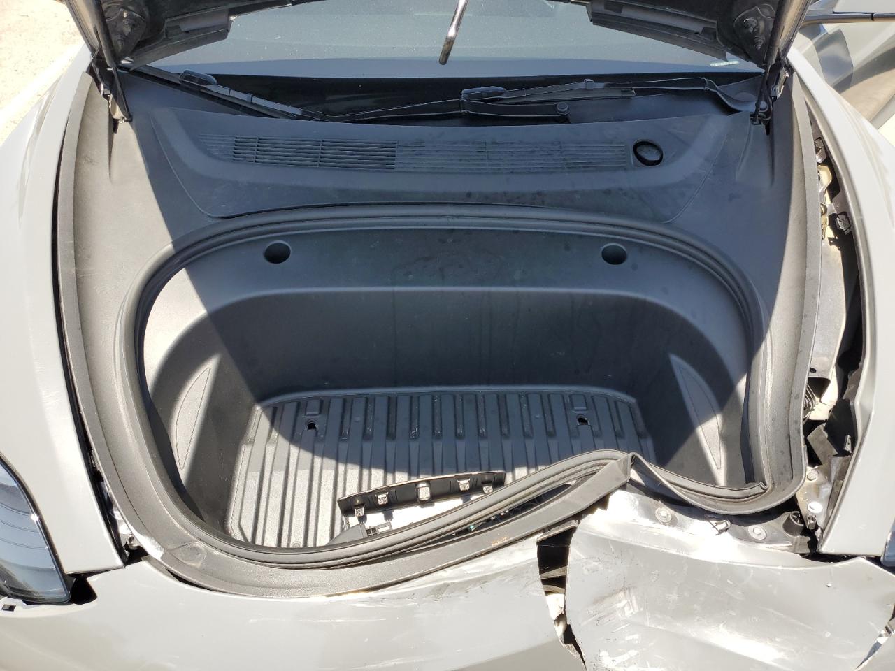 2023 Tesla Model 3 VIN: 5YJ3E1EB9PF633168 Lot: 61960895