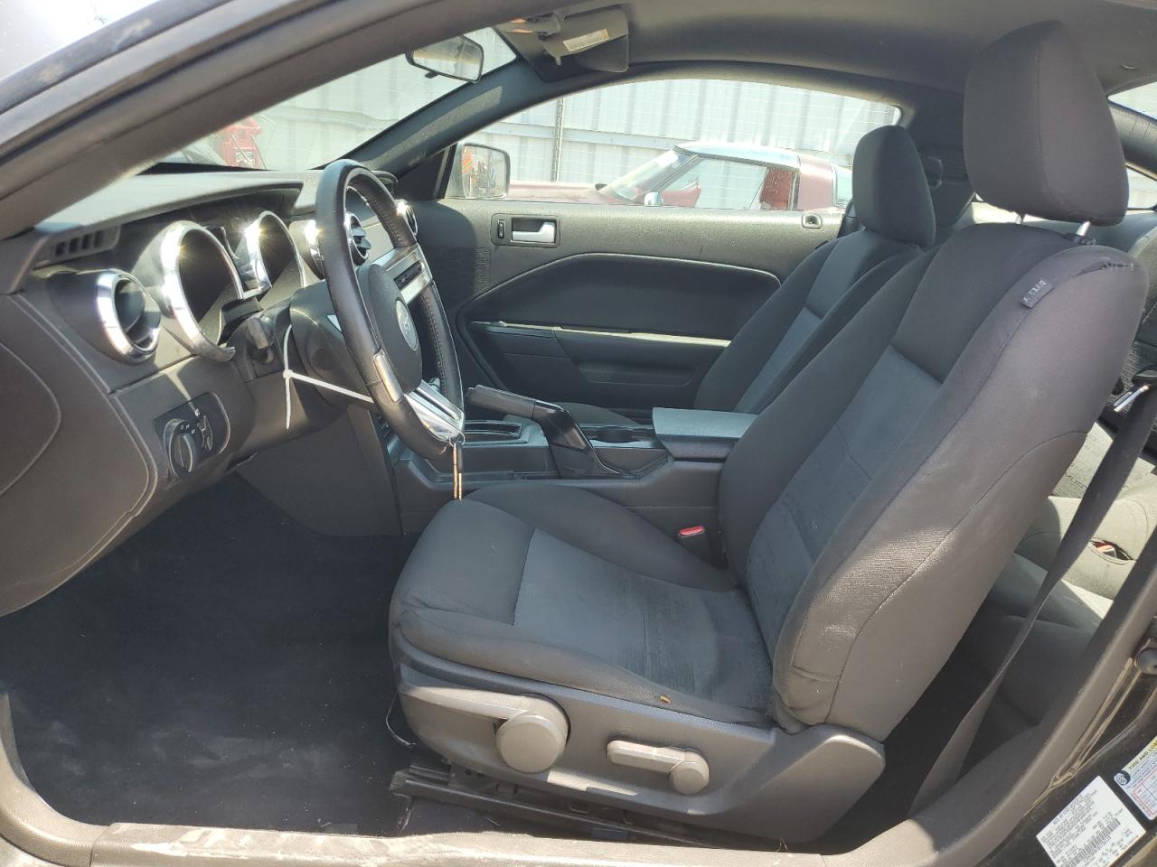 2008 Ford Mustang VIN: 1ZVHT80N785126159 Lot: 62945975