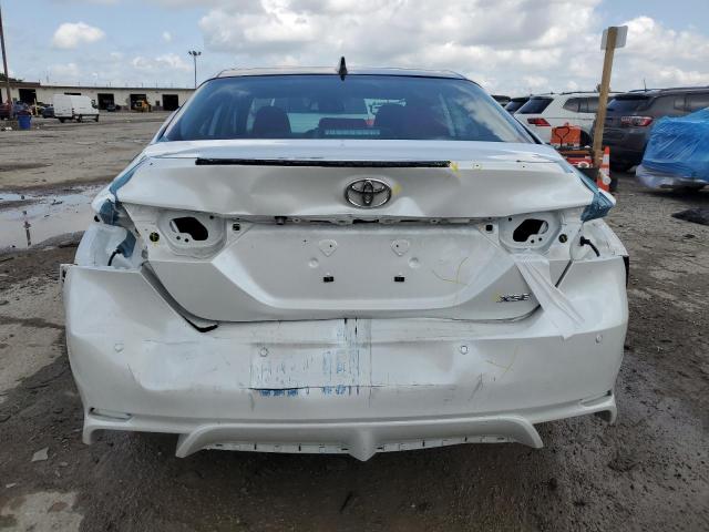  TOYOTA CAMRY 2024 Белы