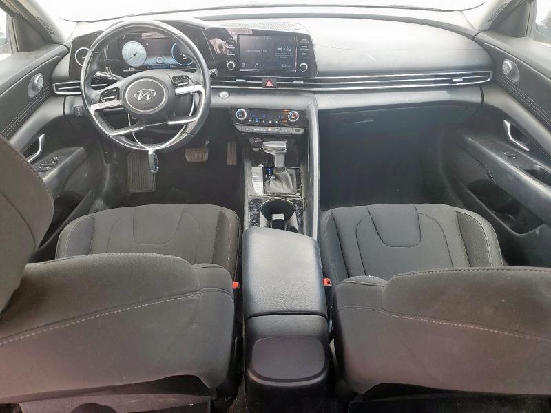  HYUNDAI ELANTRA 2021 Серебристый