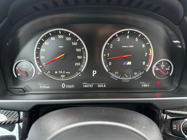 Parquets BMW X5 2016 Czerwony