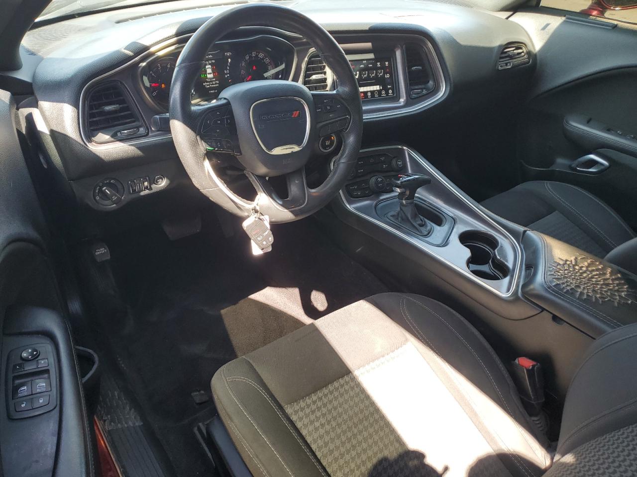 2018 Dodge Challenger Sxt VIN: 2C3CDZAG1JH217009 Lot: 62510035