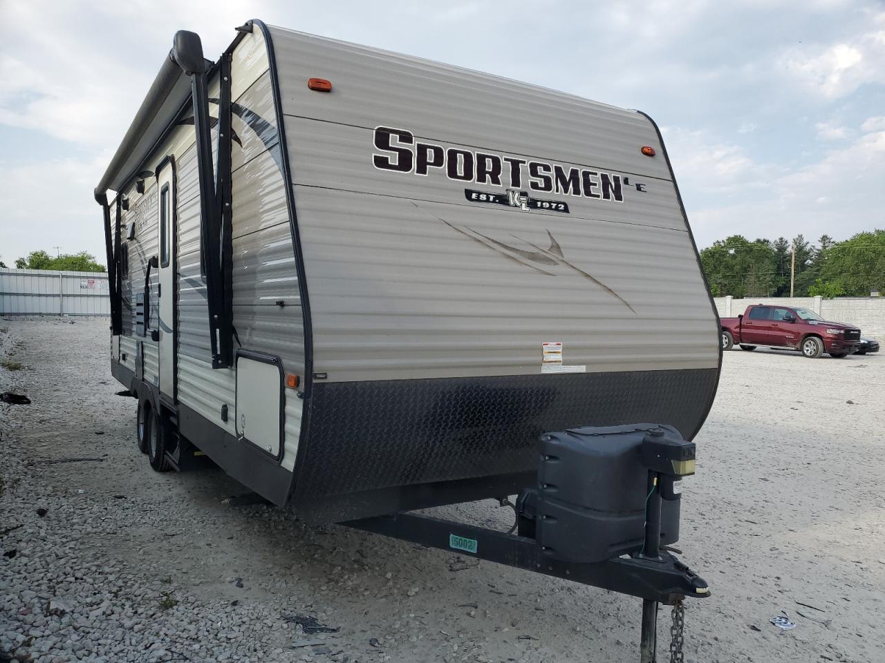 2018 Kz Sportsman იყიდება Franklin-ში, WI - Hail