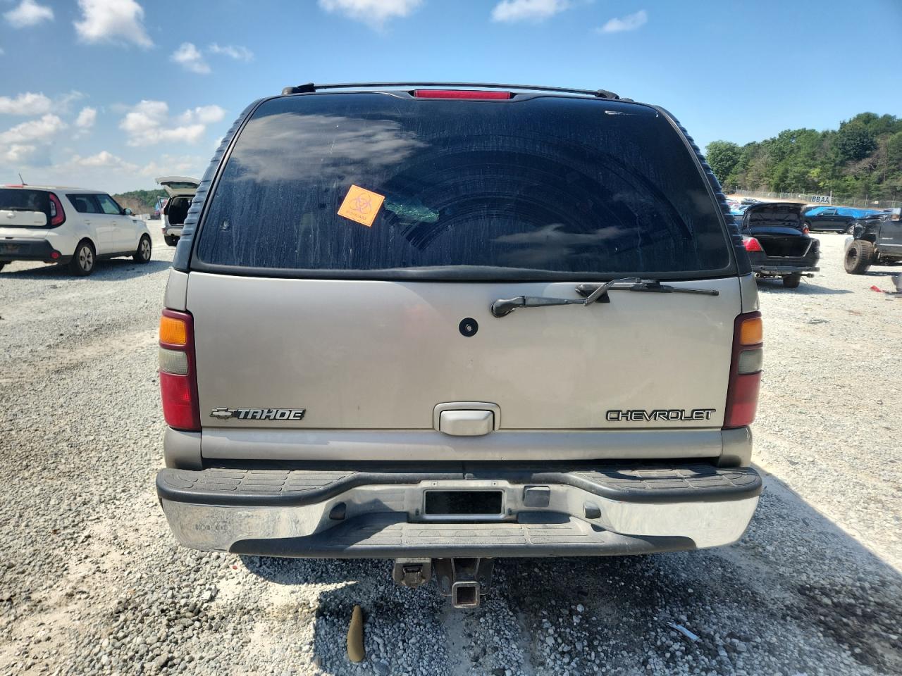 2002 Chevrolet Tahoe C1500 VIN: 1GNEC13Z02R203957 Lot: 62884295