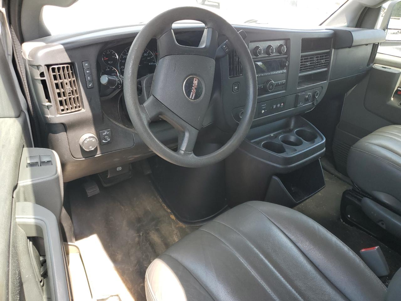 2018 GMC Savana G2500 VIN: 1GTW7AFG8J1342601 Lot: 61100055