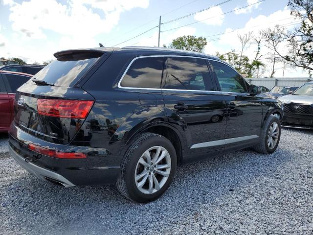  AUDI Q7 2017 Черный