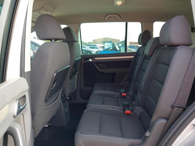 2009 VOLKSWAGEN TOURAN MAT